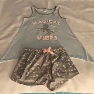 Girls sleeveless w Shorts pajamas size M (10/12)